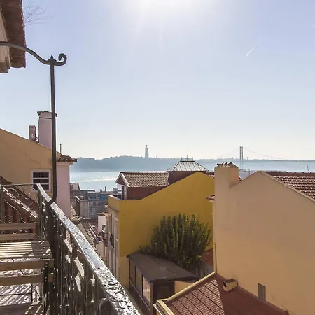 Chiado Blue By Homing Apartamento